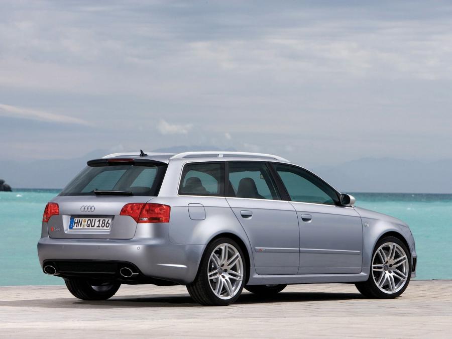  Audi RS4 Avant (B7, 8E) 2006 года  (WW) (фото 21 из 49)